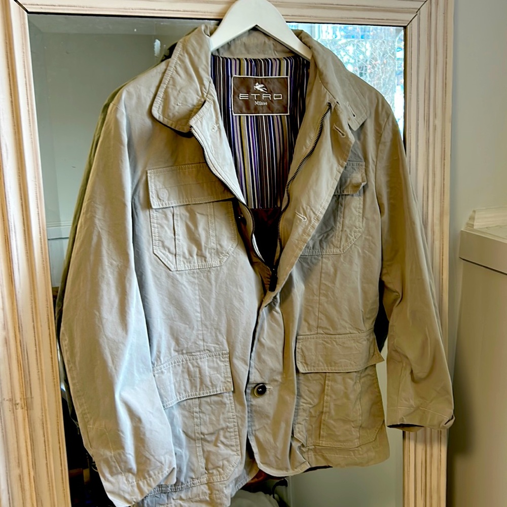 Italian design and made mens lightweight jacket. Size small. Cotton, silk.